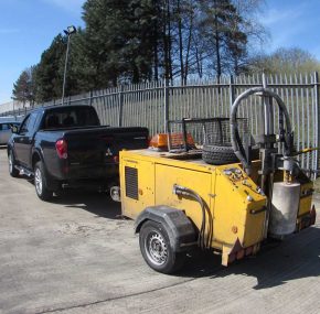 Trailer-mounted-diamond-drilling-rig